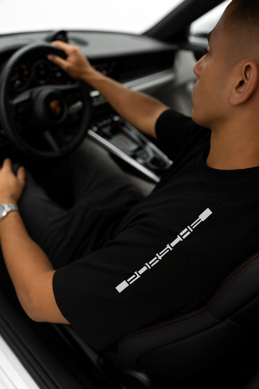 - Porsche 911 Black Edition -