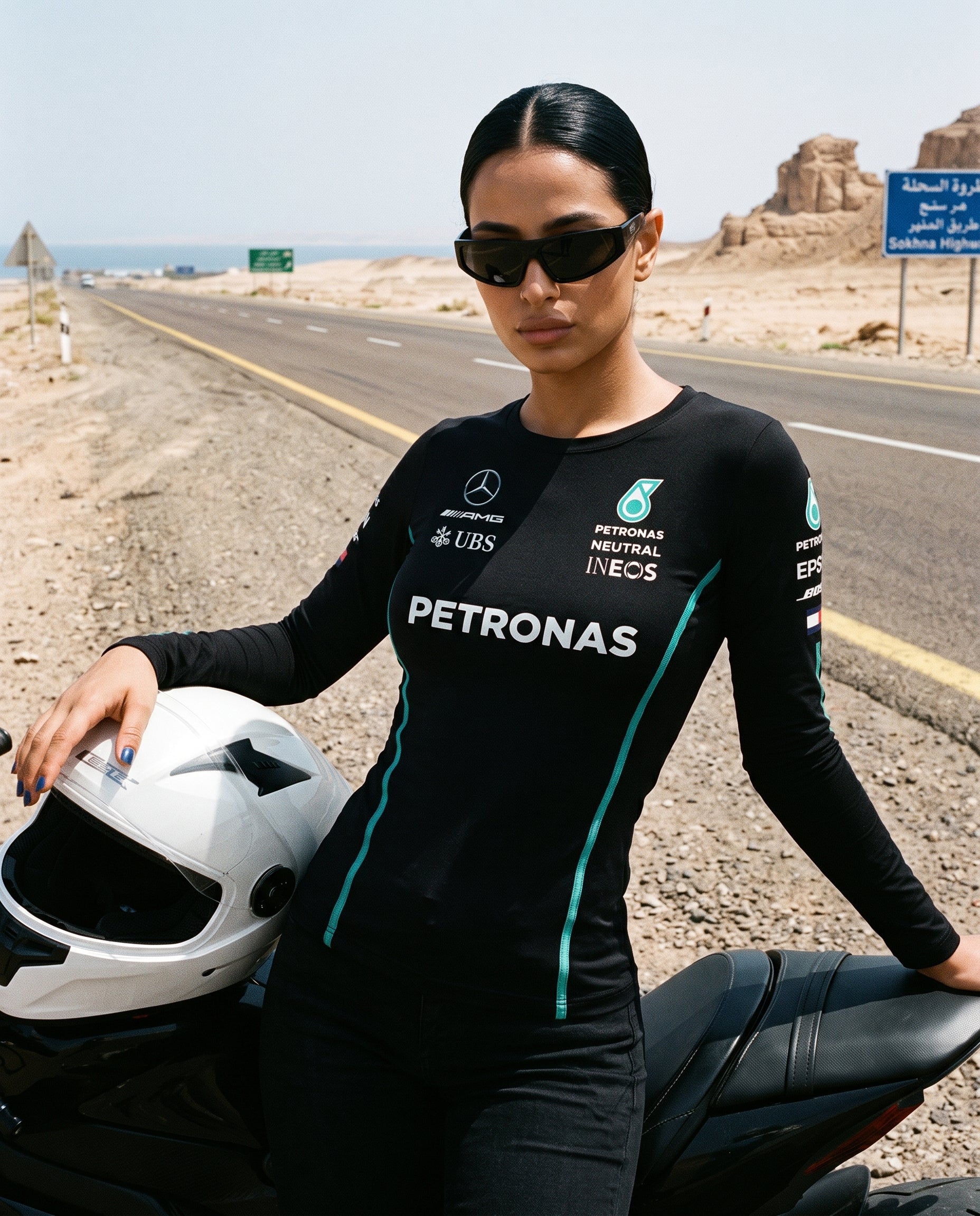 Newtral Mercedes-AMG Petronas women's longsleeve crop, close front